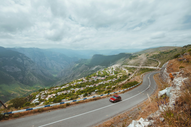 How to get from Yerevan to Tsaghkadzor transfer taxi